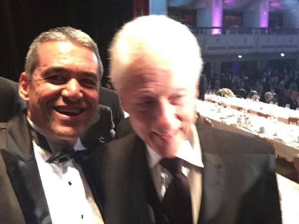 Selfie com Clinton