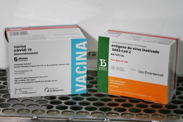 Mato Grosso recebe mais 50.800 doses de vacinas contra a Covid-19 nesta sexta-feira
