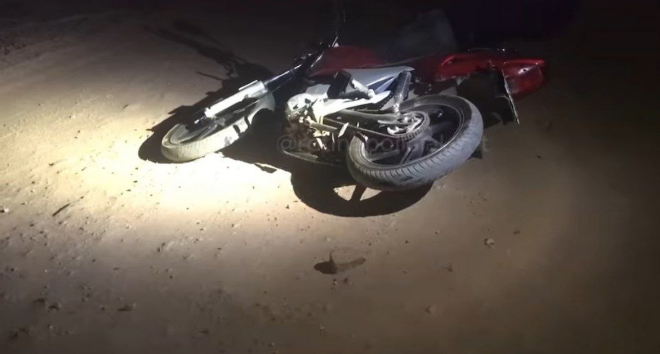 Jovem de 20 anos  encontrado morto a tiros perto de motocicleta