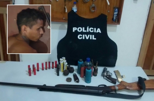 ​Jovem traficante  preso com drogas e rdio com frequncia da PM;  veja vdeo 