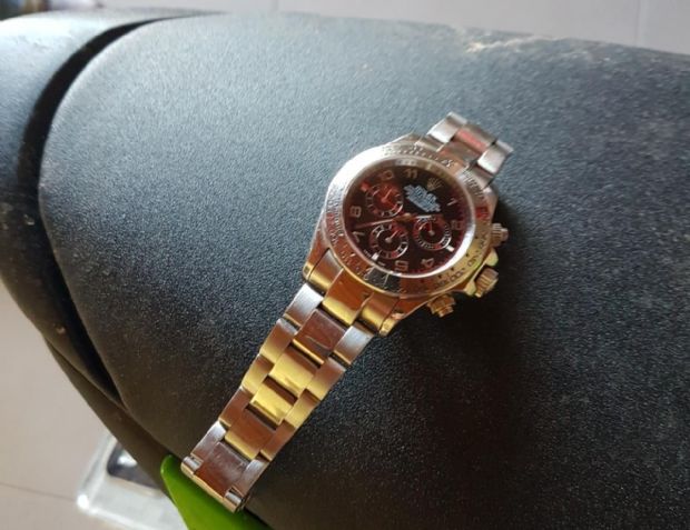 Porteiro e mais um so presos acusado de roubar Rolex de R$ 40 mil e duas correntes de ouro em apartamento de luxo