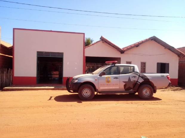 Polcia fecha farmcia e prende dono por exerccio ilegal da profisso