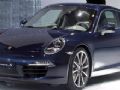 911 - A stima gerao do lendrio esportivo estreou no Salo de Frankfurt, em setembro, com retoques visuais discretos e novos motores 3.4 (350 cv) e 3.8 (400 cv).
