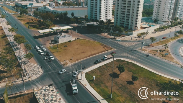 Circulao de veculos cai no primeiro dia de lockdown em Cuiab; veja imagens de drone