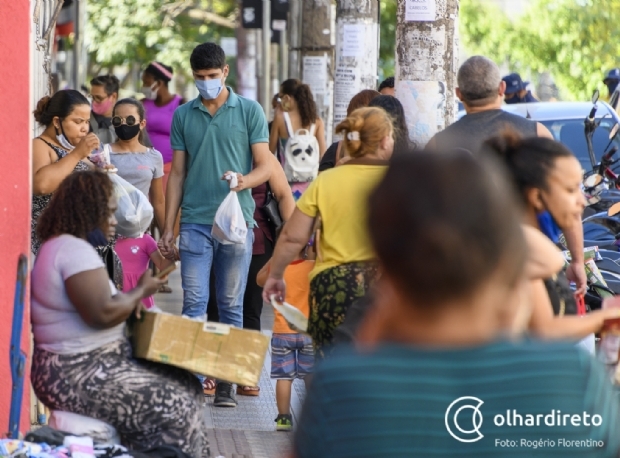 Com alta no nmero de infectados, prefeito decreta toque de recolher com fiscalizao da PM