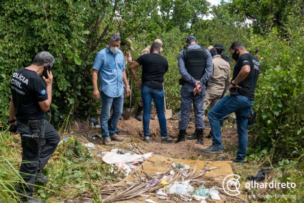 Irm de criminoso que teria assassinado e enterrado vtima de salve  presa com 120 pores de droga