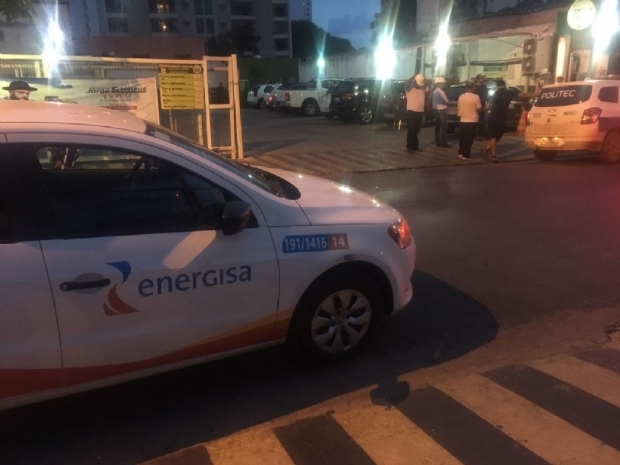 Politec, Polcia Civil e Energisa investigam suposto furto de energia em bar da Praa Popular