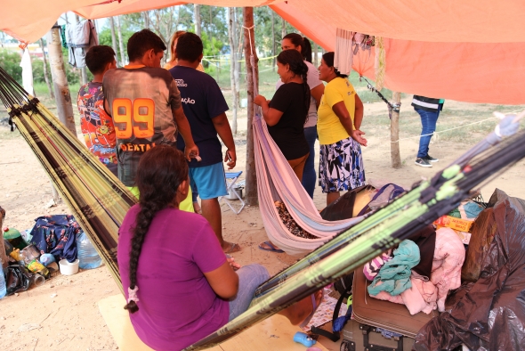 Imigrantes acampados se recusam a ir para Pastoral por medo de preconceito de outros venezuelanos