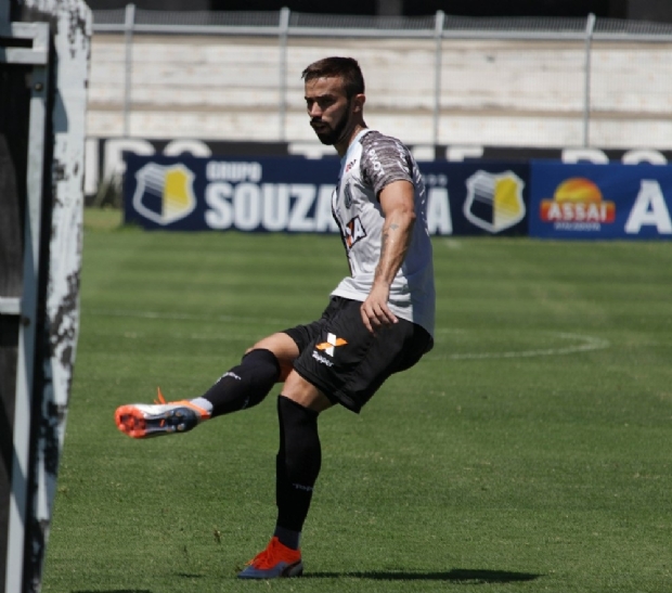 Ex-Corinthians, mato-grossense assina com clube da Srie A do Brasileiro