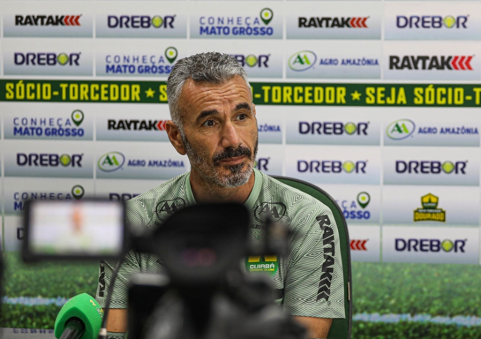 Na vspera do Brasileiro, tcnico do Cuiab projeta estreia contra o Palmeiras e diz que ir manter estilo ofensivo