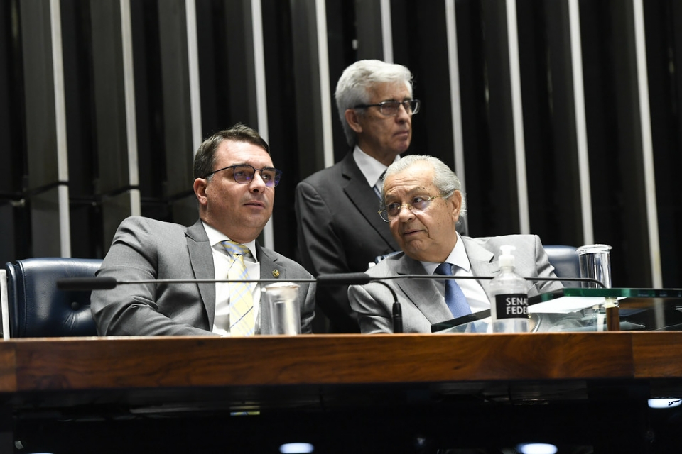 Presidido por Jayme, Conselho de tica abre processos que podem cassar Flvio Bolsonaro e outros 4 senadores