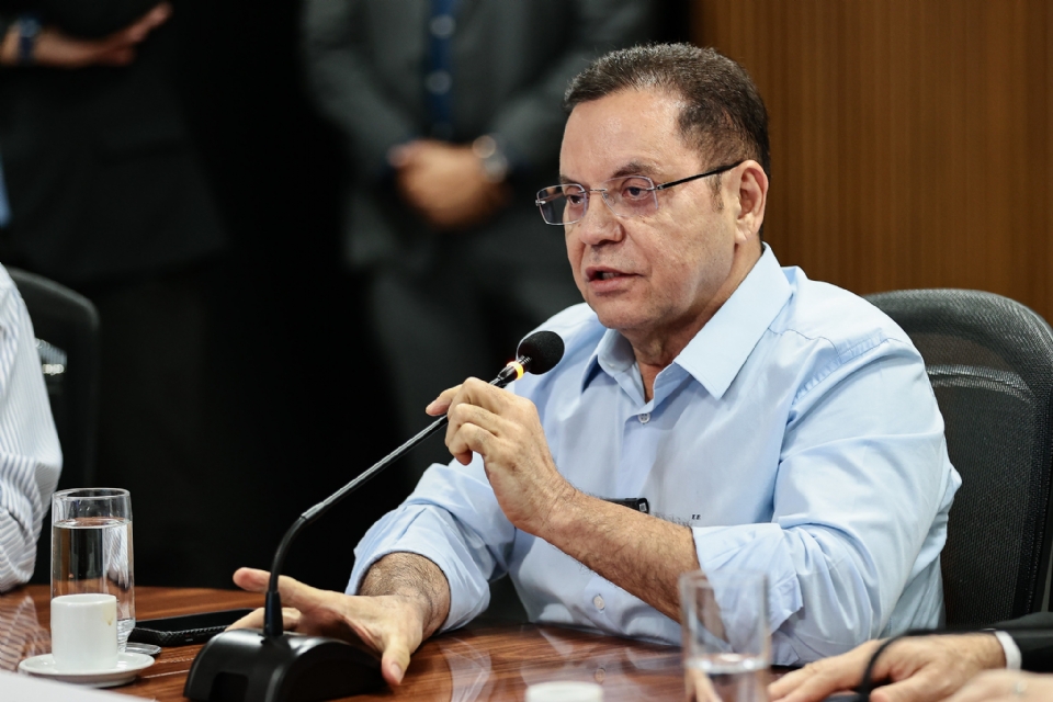 Botelho prev questionamento no STF sobre veto a licenas de PCHs em rios de Mato Grosso