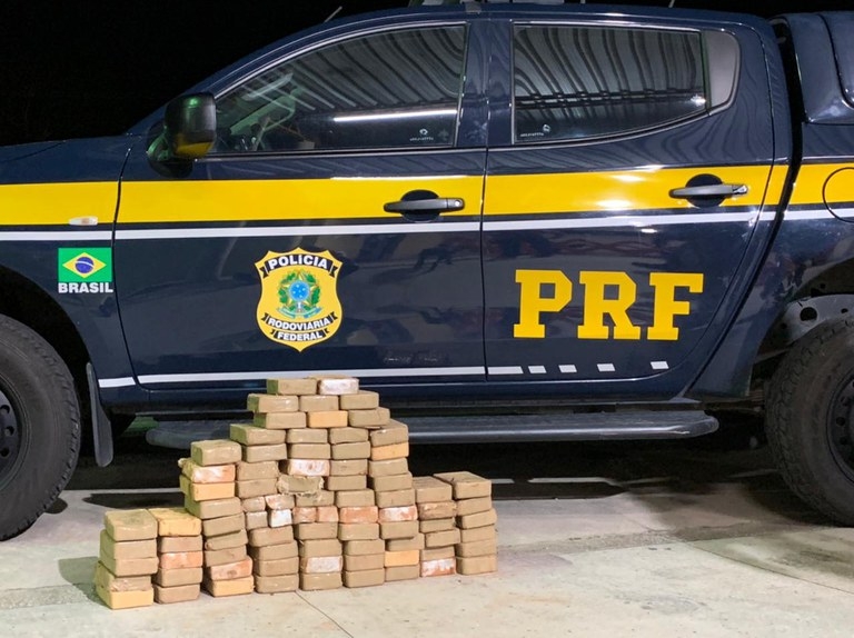 PRF prende homem que transportava mais de R$ 10 milhes em drogas de MT para RN