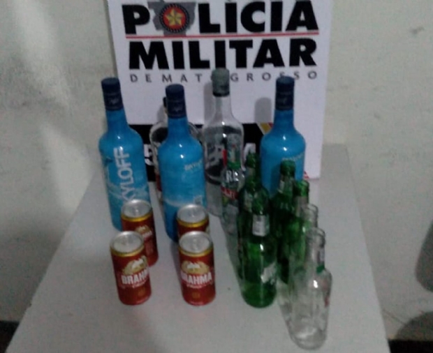 PM fecha festa clandestina com adolescentes regada a lcool e cocana