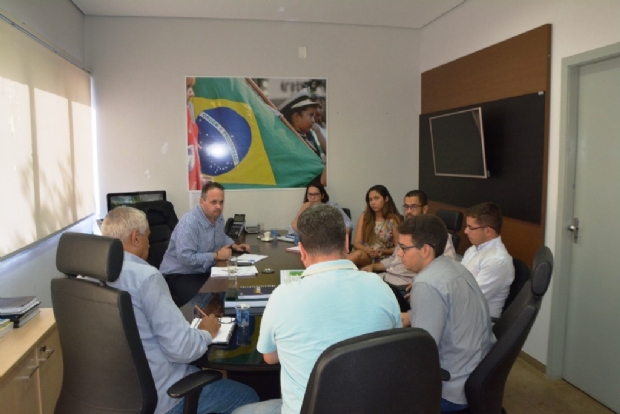 Alex Vieira Passos se reuniu com diretoria do Sintep e tcnicos da Secretaria de Educao de Cuiab