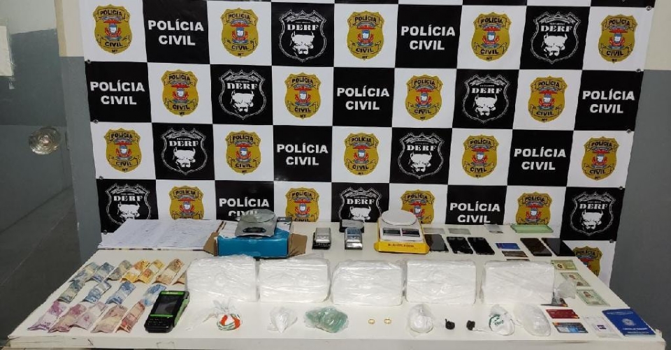 Polcia Civil apreende carregamento de cocana pura avaliado em aproximadamente R$ 1,5 milho