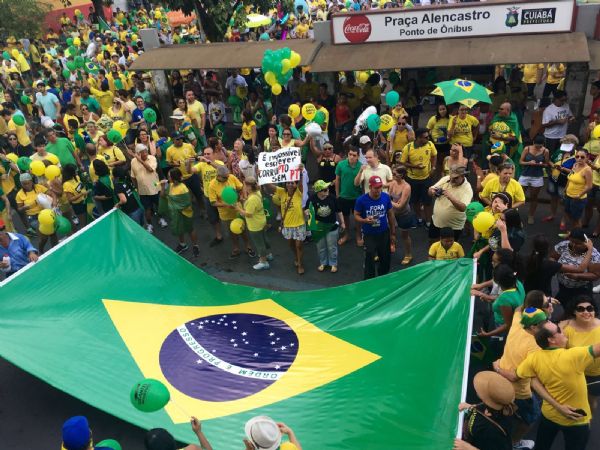 Trinta e dois mil foram s ruas protestar contra Dilma e o PT, estima Secretaria de Segurana