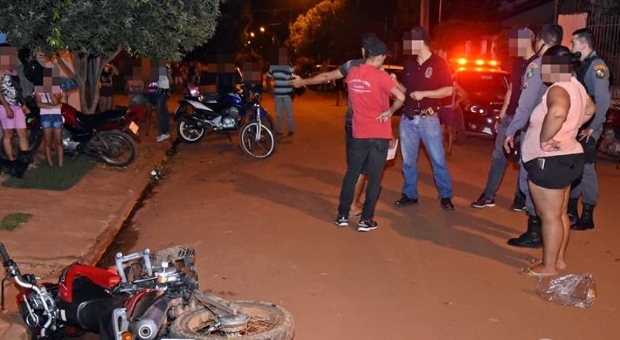 ​Motociclista embriagado atropela grvida que varria calada