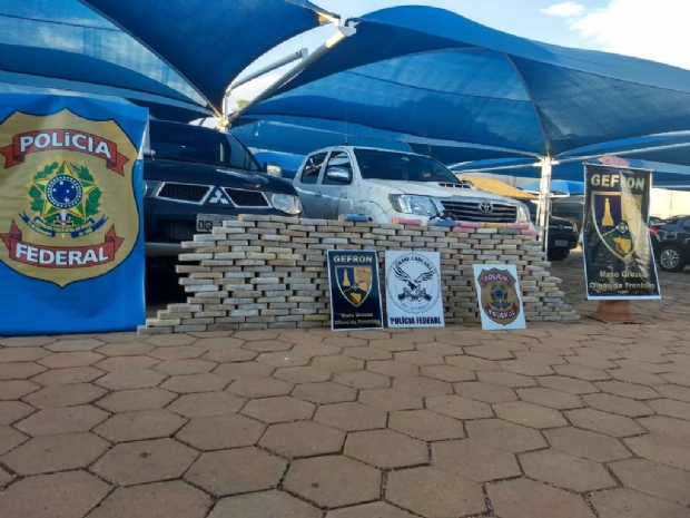 Gefron apreende 260 kg de pasta base e prende sete suspeitos