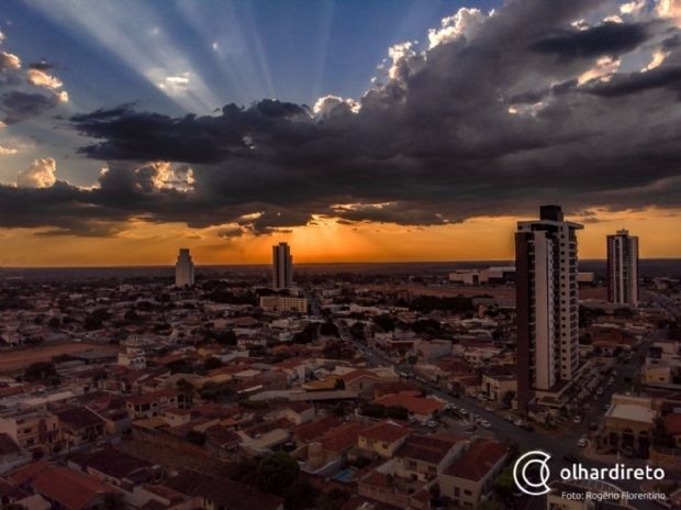 Cuiab pode bater novo recorde de calor; pancadas de chuva com raios esto previstas