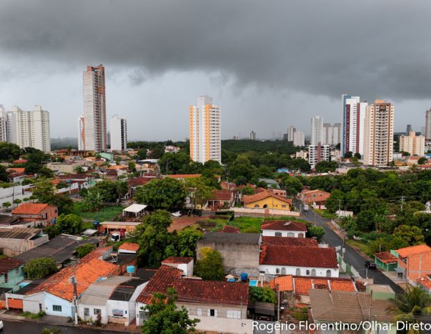 Cuiab e mais 37 cidades de MT tm alerta de raios, tempestade e vendaval no fim de semana;  lista 