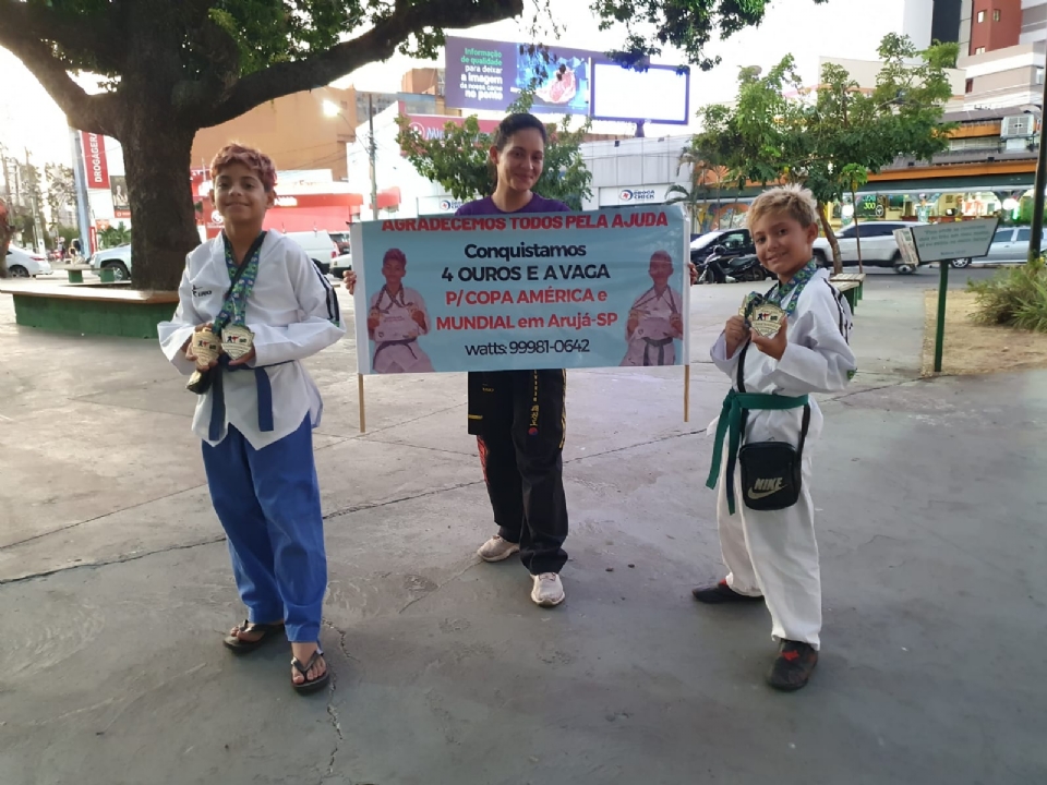 Casal promove campanha para disputar Mundial de Taekwondo e Copa Amrica com os filhos