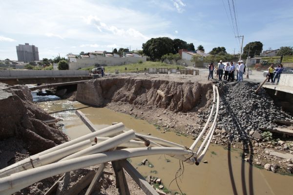 Mais obras inacabadas