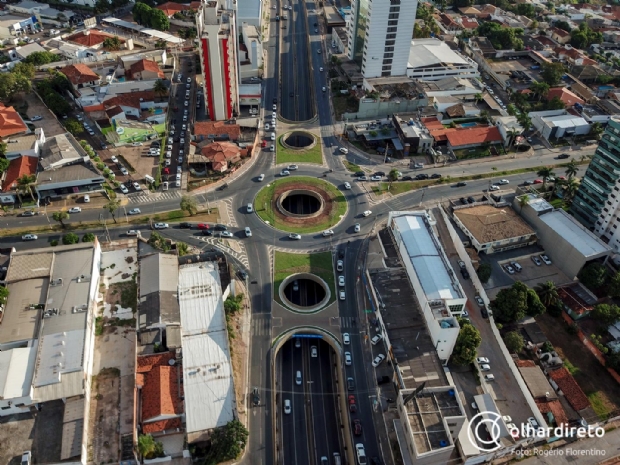 Apesar de problemticas, obras de mobilidade deram flego a trnsito de Cuiab;  vdeos e fotos 