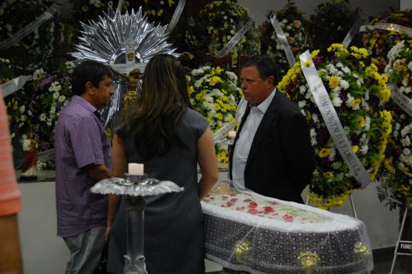 Blairo Maggi prestou condolncias  famlia de Homero Pereira, nesta segunda-feira, na Famato