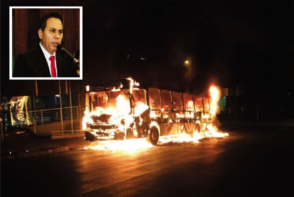 Dilemrio Alencar destacou que nibus pegou fogo em plena Avenida Getlio Vargas, rea central de Cuiab