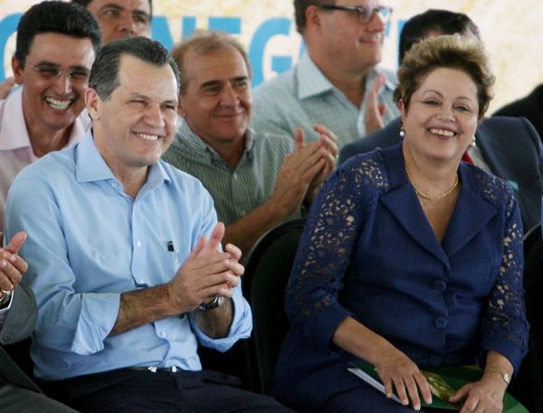 Silval alerta que Dilma exige palanque nico em Mato Grosso; Taques sob risco de no poder ceder  oposio