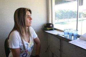 Tcnica da Seleo Brasileira Feminina elogia meninas que fizeram teste em Cuiab
