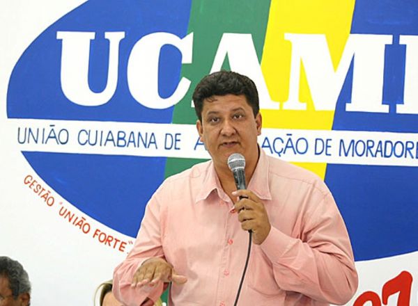 Edio Martins, Presidente da Ucamb, considera essencial regularizar as Associaes de Bairros