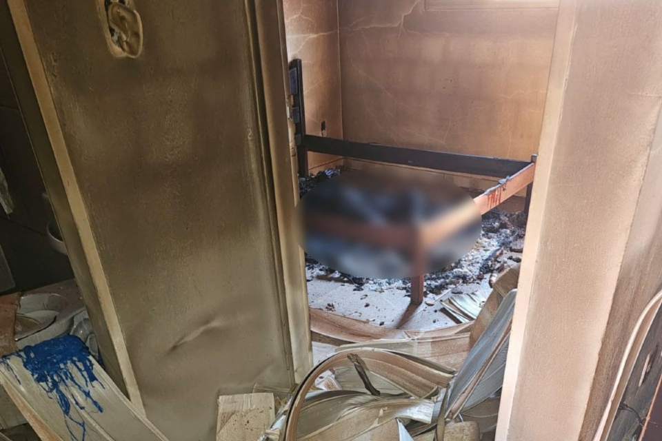 Homem de 59 anos  encontrado carbonizado em cima de cama de residncia que pegou fogo
