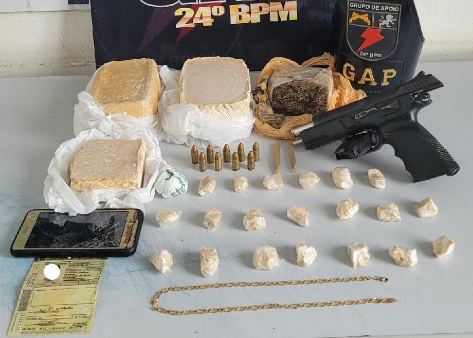 Homem  preso com tabletes de drogas e arma de fogo em Cuiab
