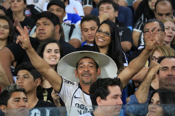 Corinthians deve mandar jogo contra o Vitria na Arena Pantanal