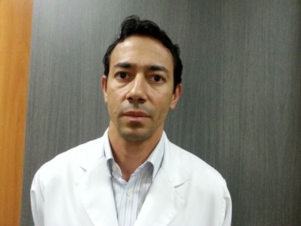 Luciano Ribeiro  mdico infectologista do grupo Santa Rosa, de Cuiab