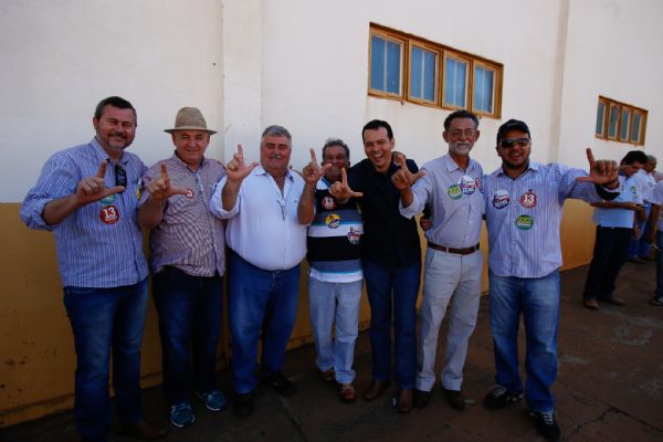 Ldio Cabral se rene com ex-prefeitos do DEM e PPS no interior de MT