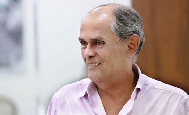 Luiz Soares  secretrio de Sade de Vrzea Grande; j foi deputado e vice-prefeito de Cuiab