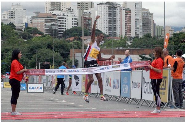 Brasileiro vence africanos e conquista a Meia Maratona Internacional de SP