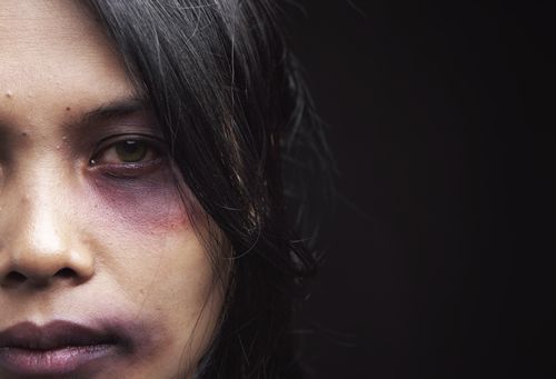 Mais de mil agresses contra mulheres so registradas em sete meses em Cuiab