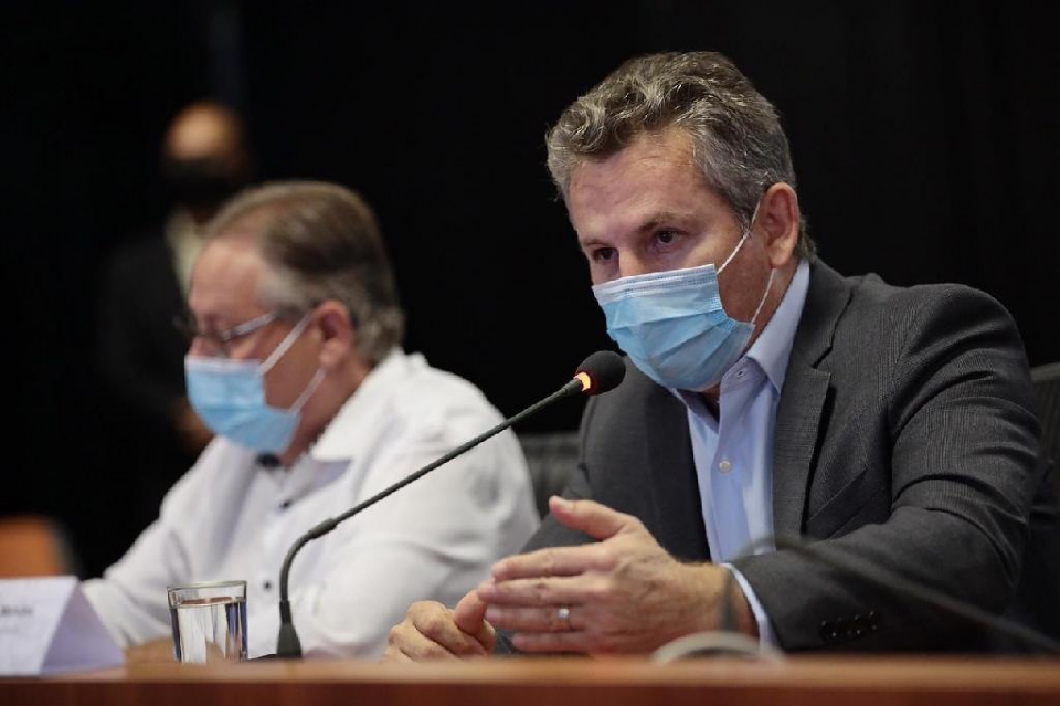 Mauro lana programa para reduzir fila por cirurgias eletivas e anuncia retirada de casos Covid da Santa Casa