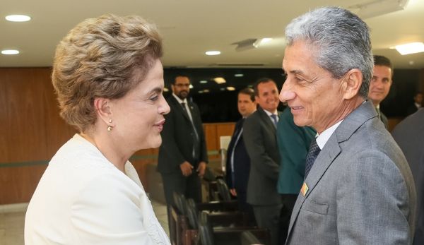O presidente da AMM, Neurilan Fraga, ouviu de Dilma Rousseff a promessa de que FEX 2015 ser pago