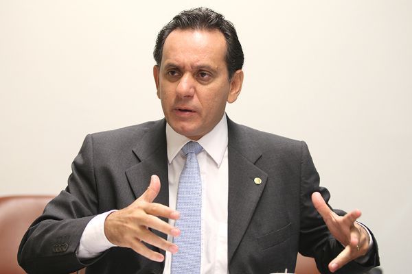 Leito encoraja Mauro Mendes a liderar prefeitos de regio pantaneira