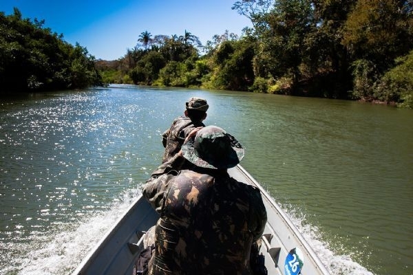 Sema apreende rede de pesca quilomtrica ilegal em rio de Mato Grosso