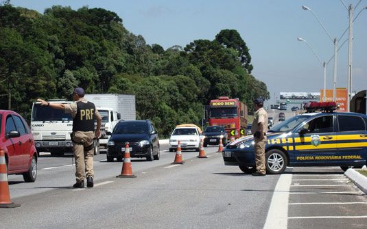 Uma pessoa morre e trs ficam feridas em  4 acidentes nas rodovias