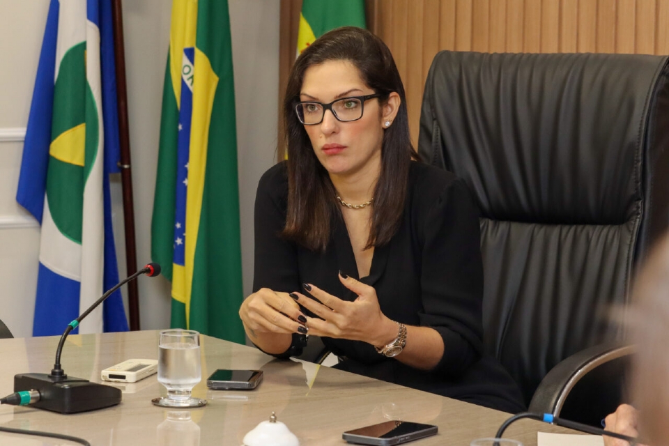 Janaina defende que Botelho faa pesquisa para definir quem ser o vice de sua candidatura