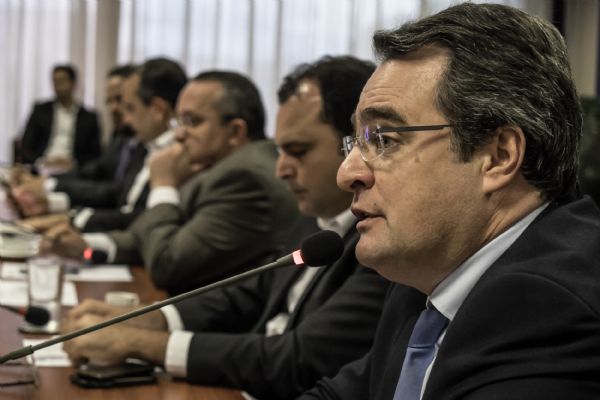 Pedro Taques orientou Paulo Brustolin (Sefaz) sobre operacionalidade do Decreto 380/2015