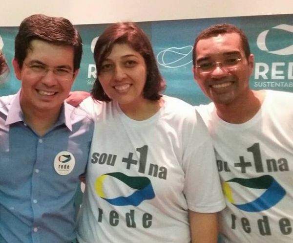 Renato Santana com o senador Ronadolfe Rodrigues e Wellen Lopes: Rede na disputa, em Cuiab