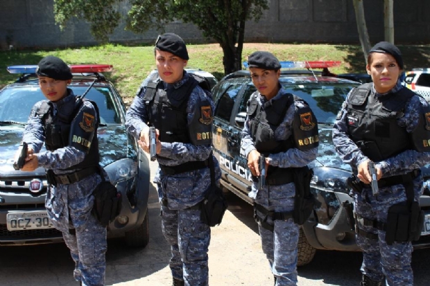 Policiais femininas da Rotam quebram preconceito e conquistam espao quase dominado por homens